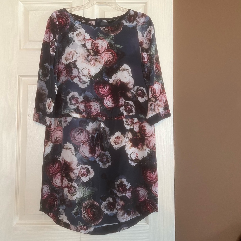 Club Monaco 100% silk Floral print Long sleeve mini dress pink navy Size 0 XS